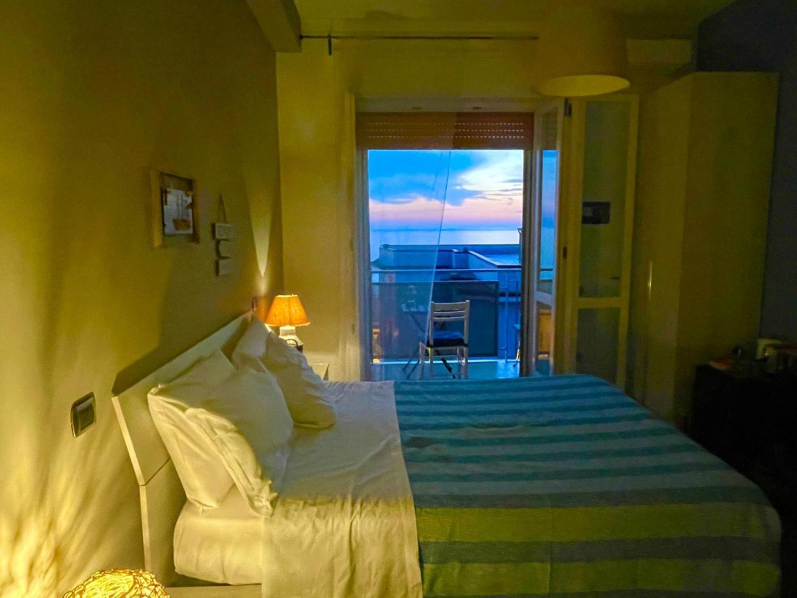 Acquasalata Bed & Breakfast Salerno Luaran gambar