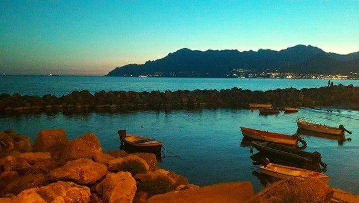 Acquasalata Bed & Breakfast Salerno Luaran gambar